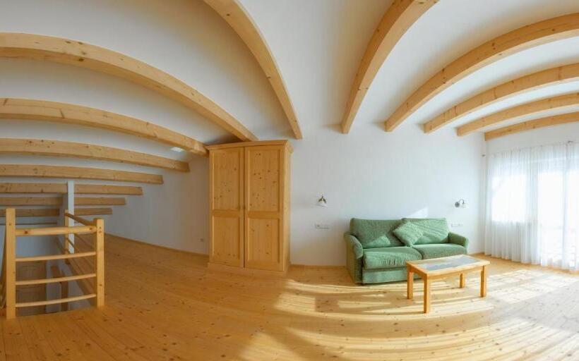 套房, Frida Am Wald