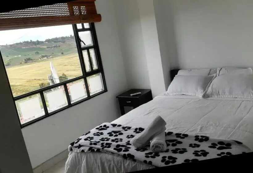 レイクビュースタンダードルーム, Refugio Turistico & Restaurante Dylam