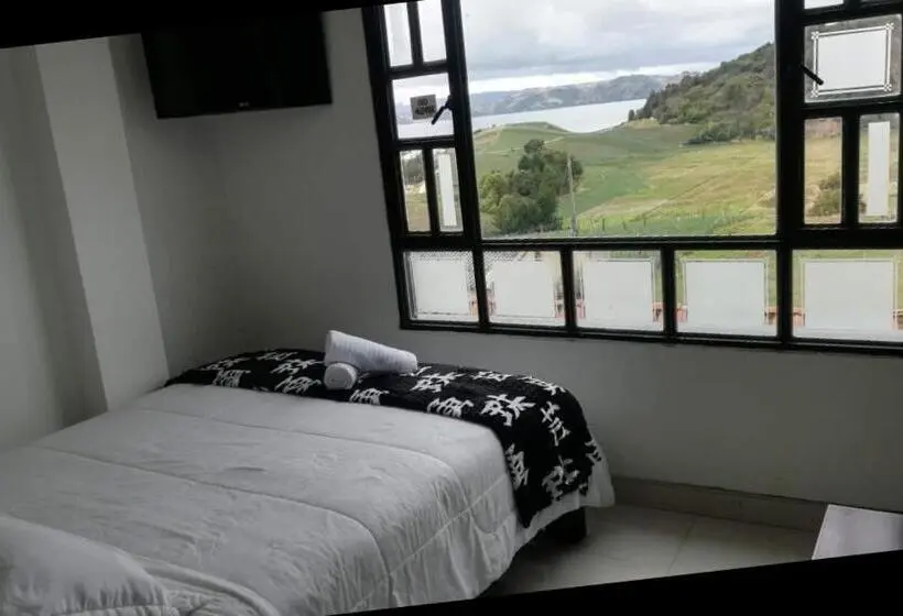 レイクビュースタンダードルーム, Refugio Turistico & Restaurante Dylam