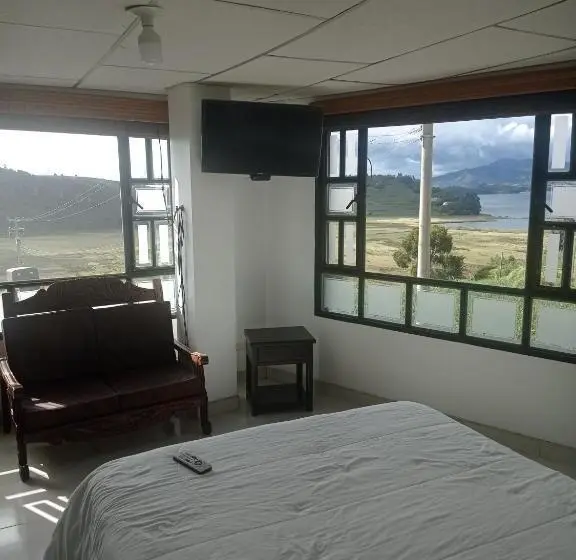 キングサイズベッドのスタンダードルーム, Refugio Turistico & Restaurante Dylam