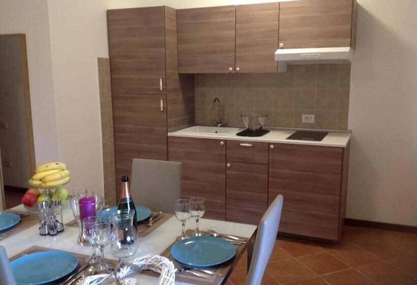 דירת חדר עם טרסה, La Perla