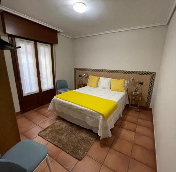 חדר סטנדרט עם מיטת קינג, Pensión Biazteri