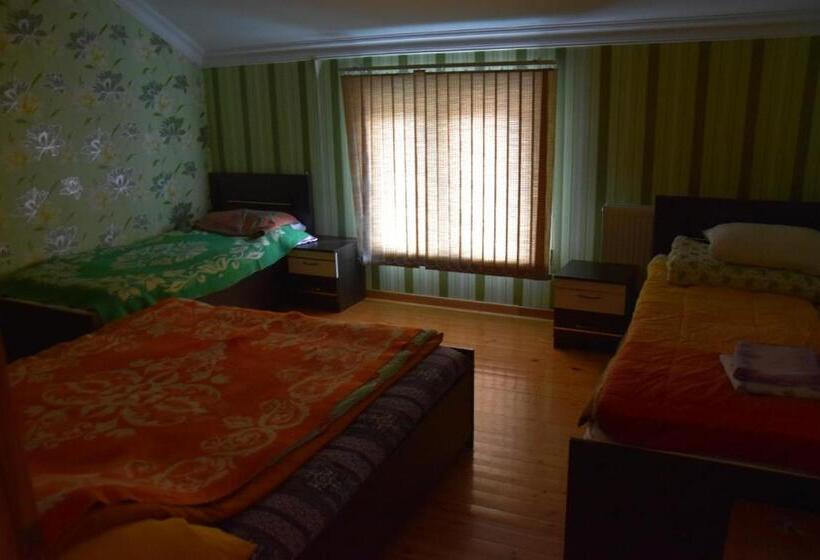 اتاق خانوادگی, Si̇msek Hotel&restourant