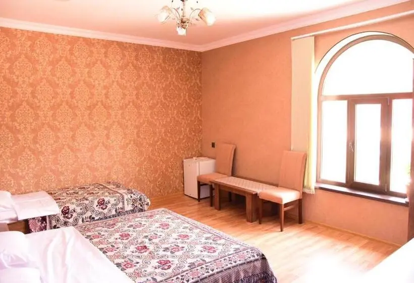اتاق خانوادگی, Si̇msek Hotel&restourant
