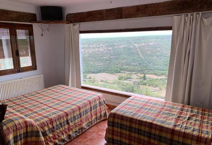 חדר סטנדרט לשלושה, El Mirador