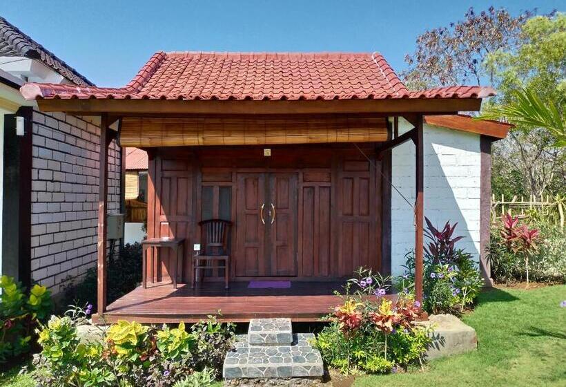 수피리어 방갈로, The Pande Hill Homestay