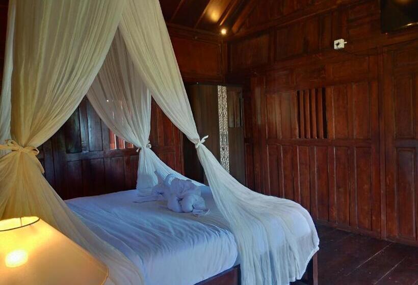 수피리어 방갈로, The Pande Hill Homestay