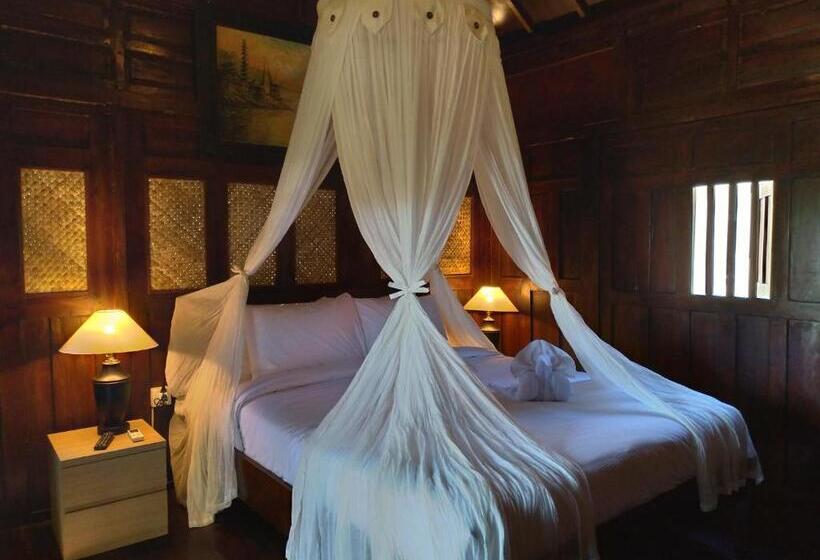 수피리어 방갈로, The Pande Hill Homestay