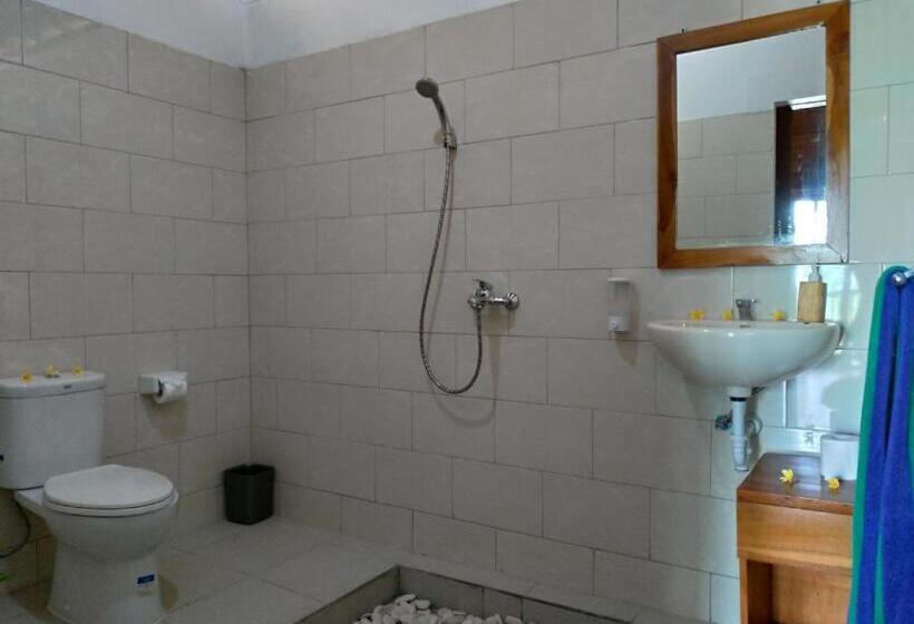 디럭스 방갈로, The Pande Hill Homestay