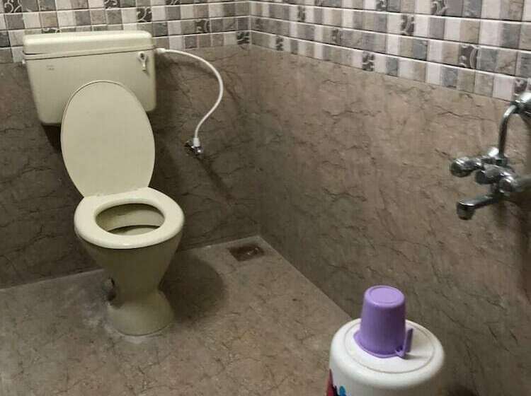 Семейный Номер, Arn Guest House