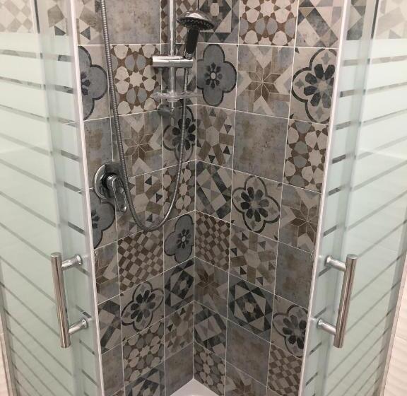 חדר דלוקס לשלושה, La Ruota B&b