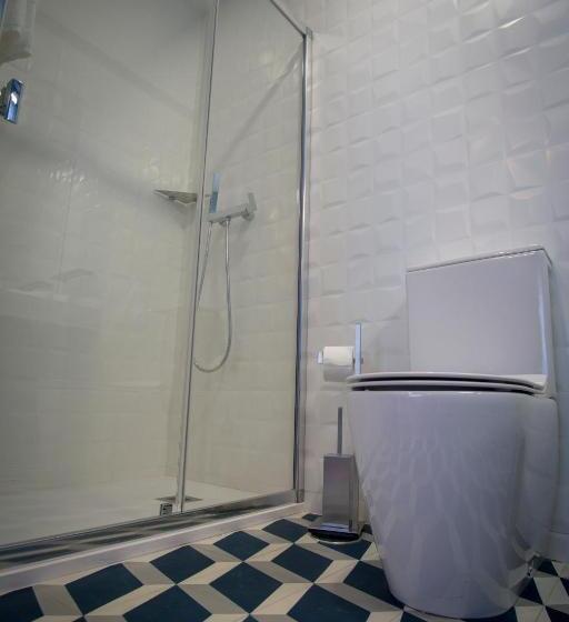 Номер Deluxe с Балконом, Zigzag Hostel