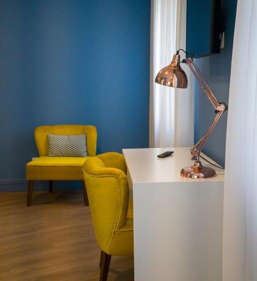 اتاق خانوادگی, Zigzag Hostel