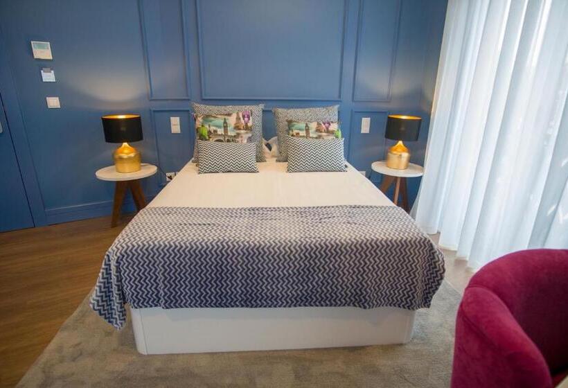 Номер Deluxe с Балконом, Zigzag Hostel