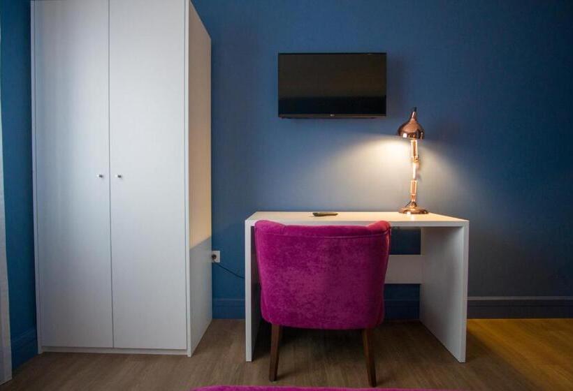 اتاق استاندارد برای معلولان, Zigzag Hostel