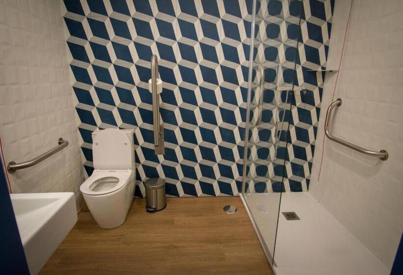 Номер Стандарт Адаптированный для Инвалидов, Zigzag Hostel