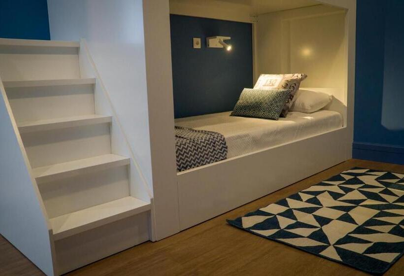 Семейный Номер, Zigzag Hostel