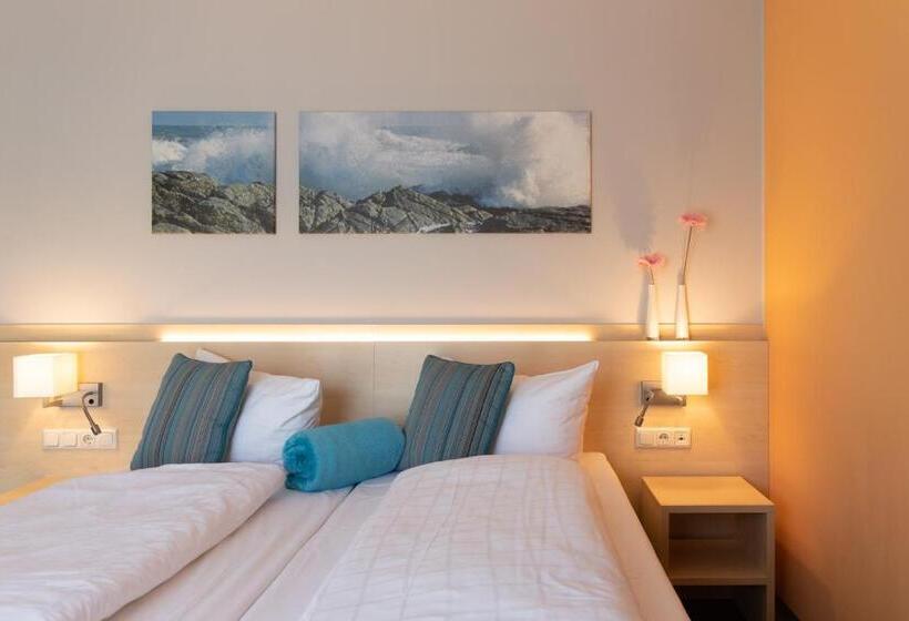 标准间, Riff Resort