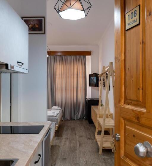 Трехместный Номер Классика, Apart Hotel Alex