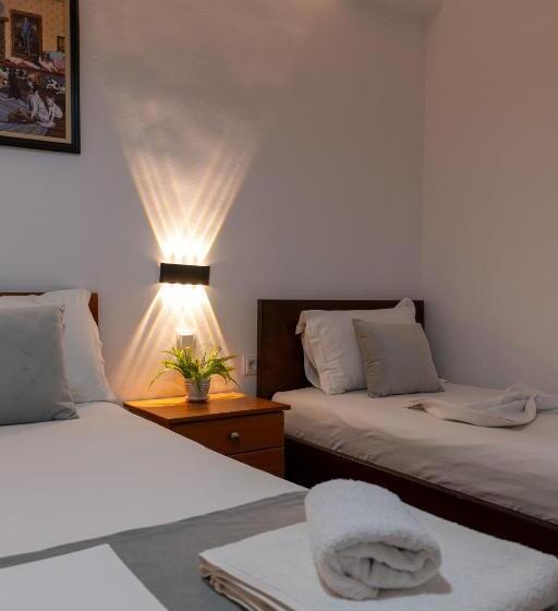 Номер Стандарт Трехместный, Apart Hotel Alex