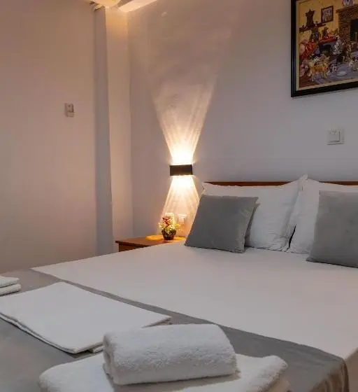 اتاق استاندارد سه نفره, Apart Hotel Alex