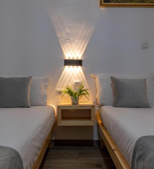 Трехместный Номер Классика, Apart Hotel Alex