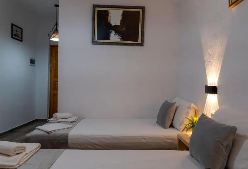 اتاق کلاسیک سه تخته, Apart Hotel Alex