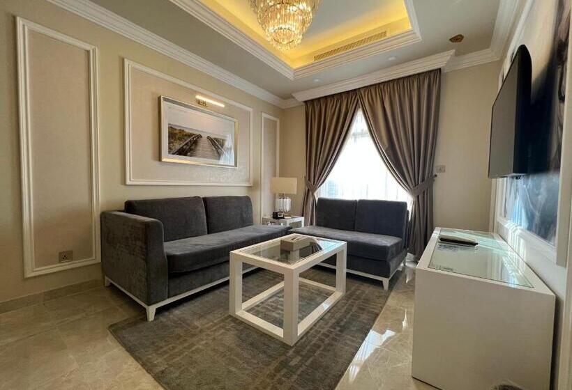 디럭스 스위트 킹 침대, Remaj