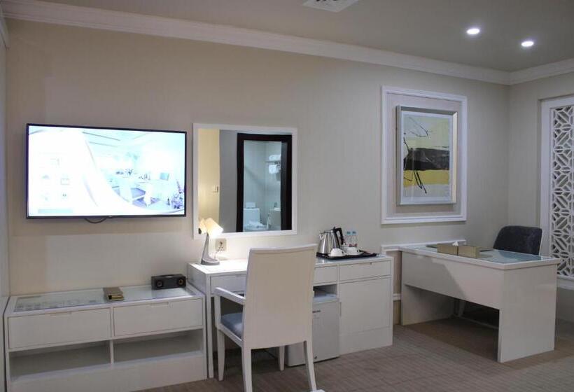 프리미엄 룸, Remaj