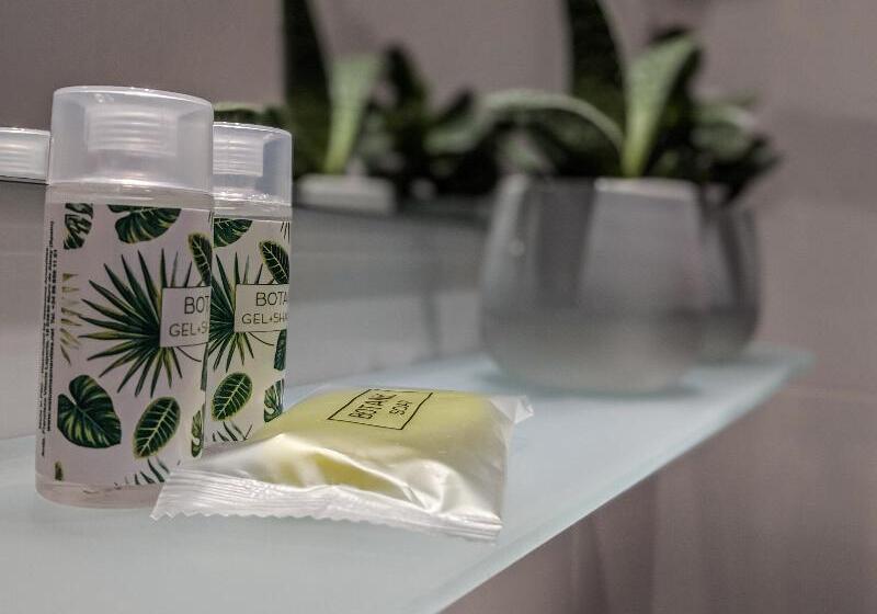 غرفة قياسية, Original Domino House