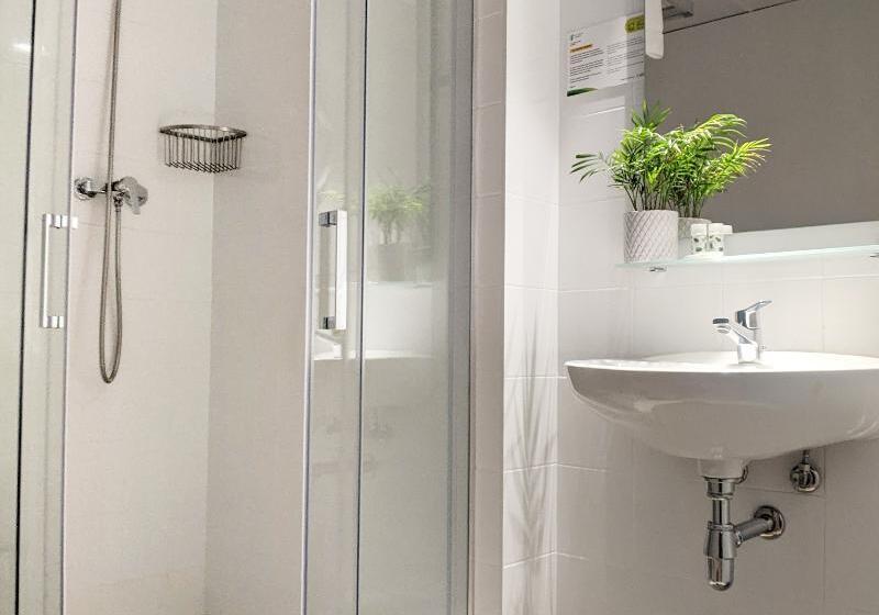 غرفة قياسية, Original Domino House