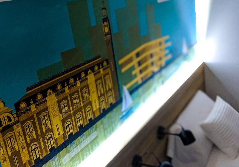 غرفة قياسية, Original Domino House