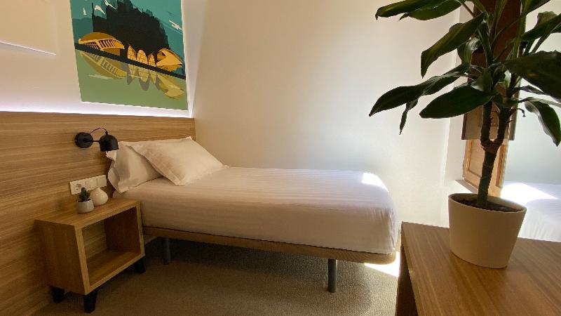 غرفة قياسية فردية, Original Domino House