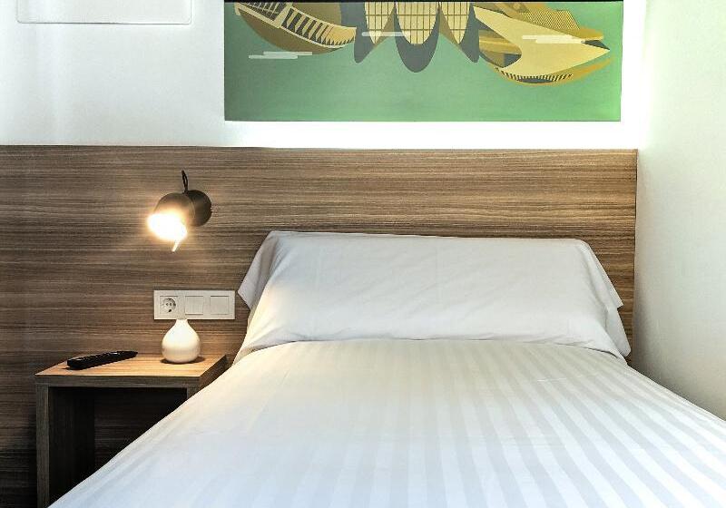 غرفة قياسية فردية, Original Domino House