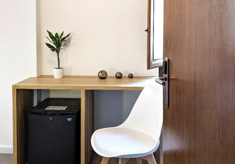 غرفة قياسية فردية, Original Domino House