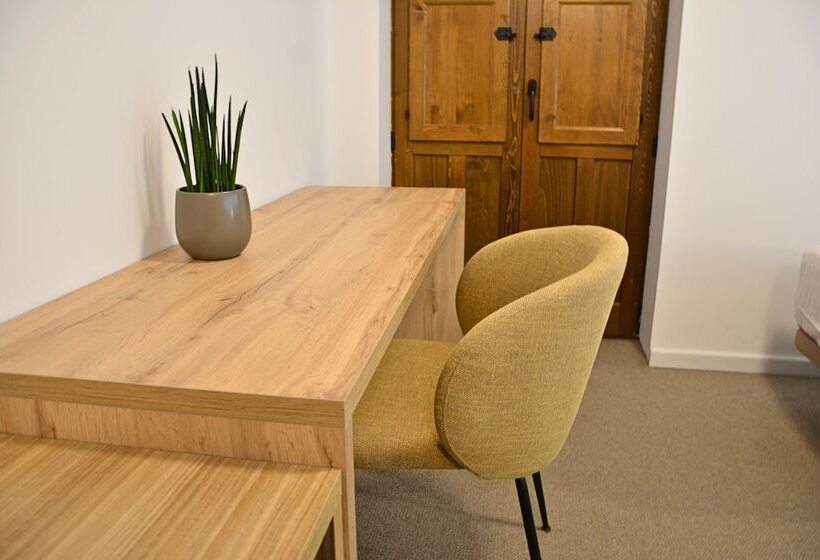 غرفة قياسية, Original Domino House