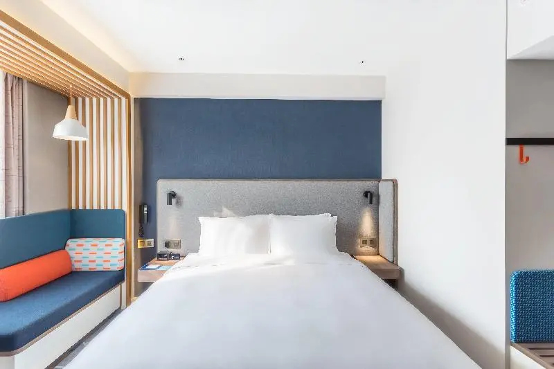 キングサイズベッドのスタンダードルーム, Holiday Inn Express Xi An Ancient Town West, An Ihg