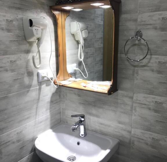 اتاق لوکس, Wooden Museum