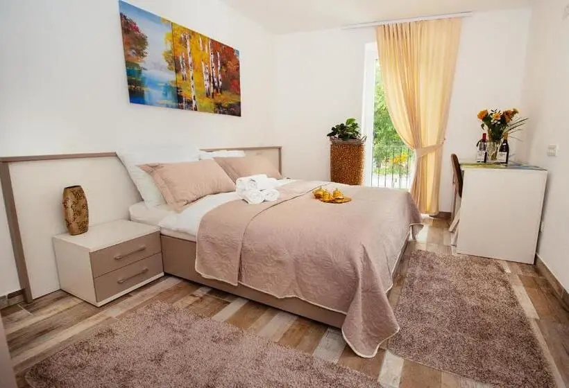 اتاق استاندارد با بالکن, Sunny Rooms