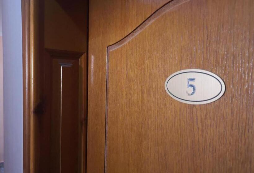 اتاق استاندارد یک نفره, Delta