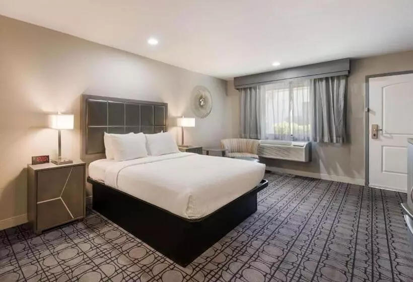 اتاق استاندارد برای معلولان, Best Western Big Country Inn