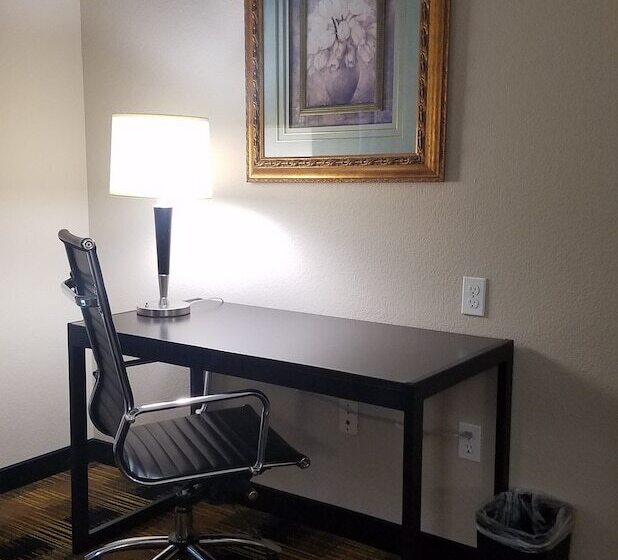 سوییت, Best Western Plus Heritage Inn Houston