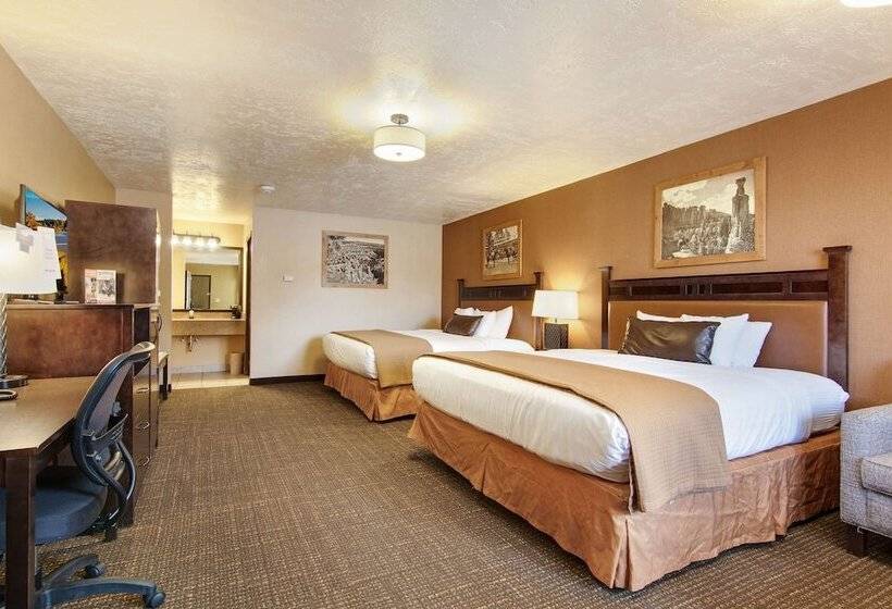 Номер Стандарт 2 Двуспальные Кровати, Best Western Plus Ruby's Inn