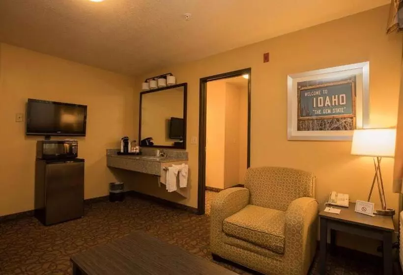 キングサイズベッドのスイートルーム, Best Western Sawtooth Inn And Suites