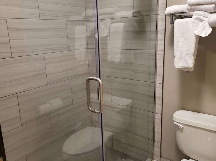 جناح, Best Western Sawtooth Inn And Suites