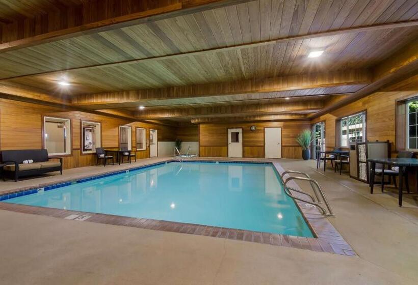 Люкс, Best Western University Inn And Suites