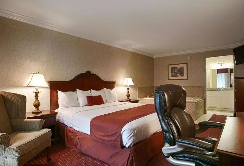 キングサイズベッドのデラックスルーム, Best Western Wilderness Trail Inn