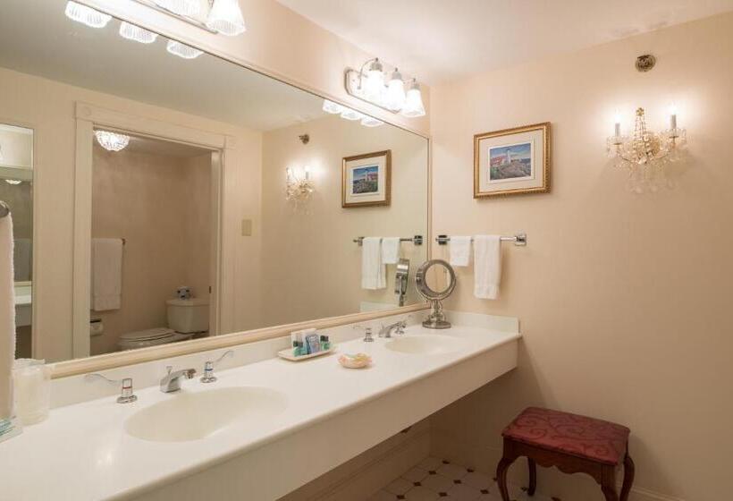 キングサイズベッドのデラックスルーム, Bluenose Inn   Bar Harbor