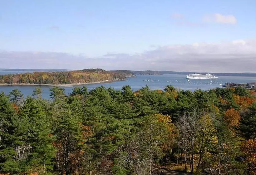 キングサイズベッドのデラックスルーム, Bluenose Inn   Bar Harbor