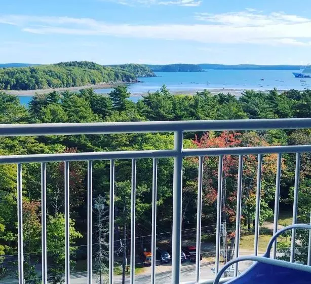 キングサイズベッドのデラックスルーム, Bluenose Inn   Bar Harbor